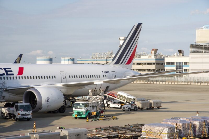 Air France полети Манила