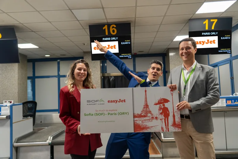 easyJet София Париж