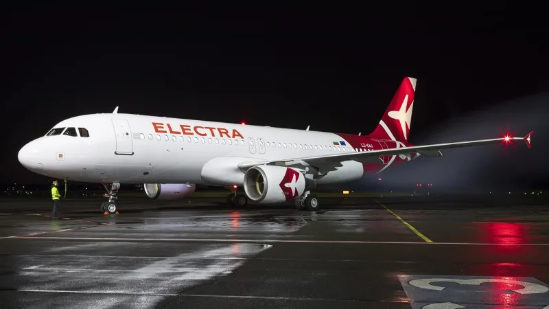 Electra Airways SunExpress Летище Бургас полети