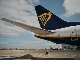 Ryanair нулева толерантност пътническо поведение