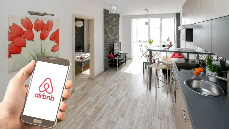 Airbnb обяви премахване Испания