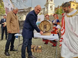 дефиле на младото вино