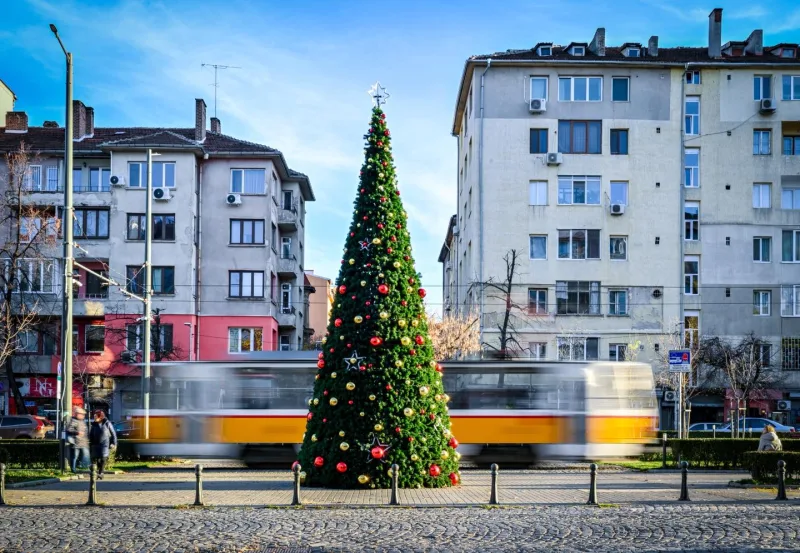 Коледната магия в София