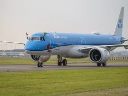 KLM Cityhopper Embraer 195-E2